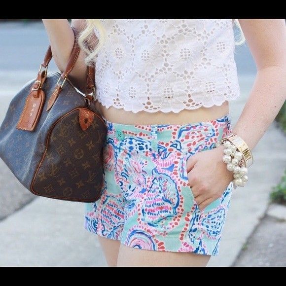 Lilly Pulitzer The Walsh Shorts Shell Me About it Shorts in Size 8 Seashells - Picture 1 of 7
